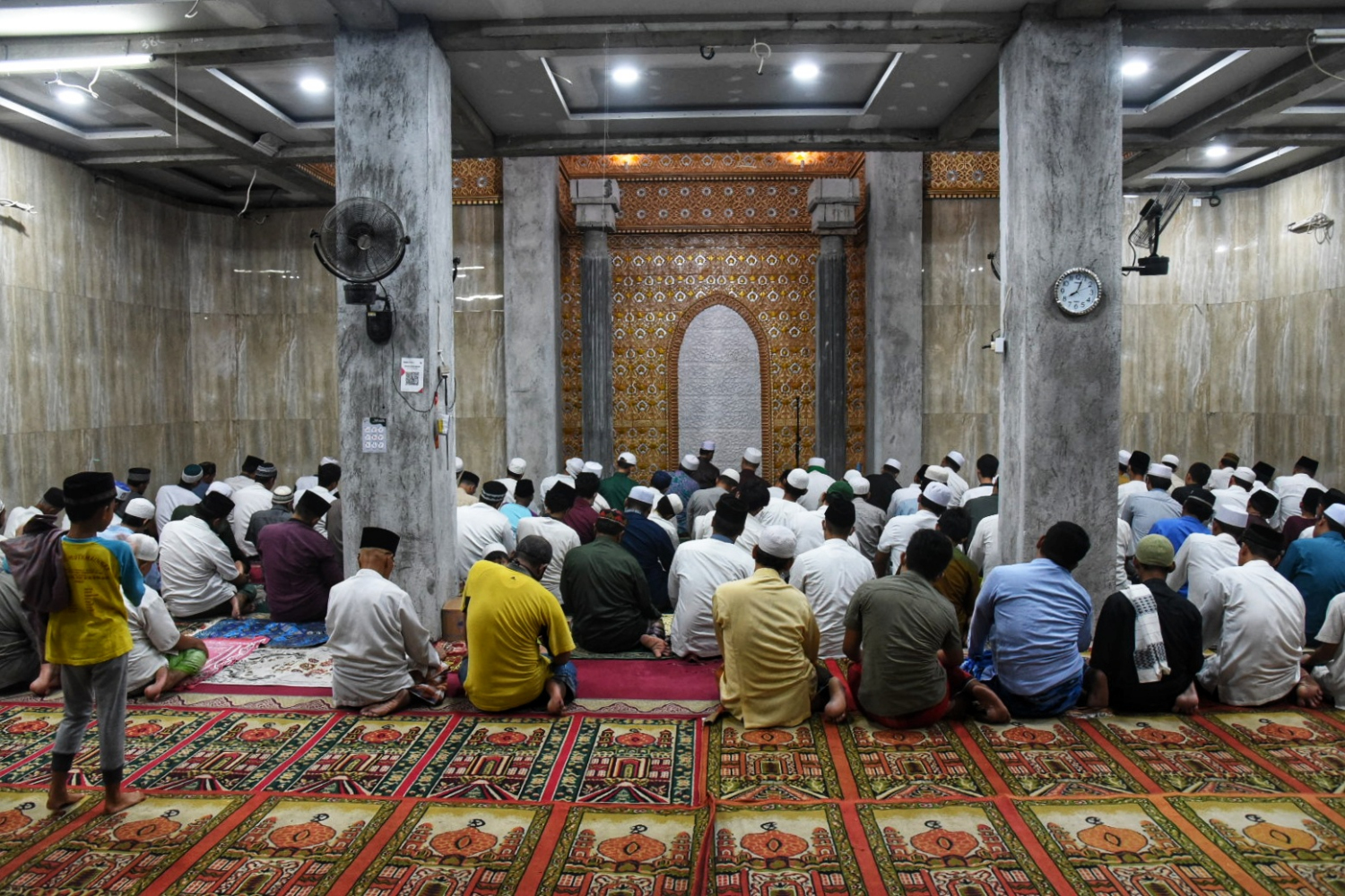 Wagub Ingatkan Prokes untuk Salat Tarawih dan Jualan Takjil