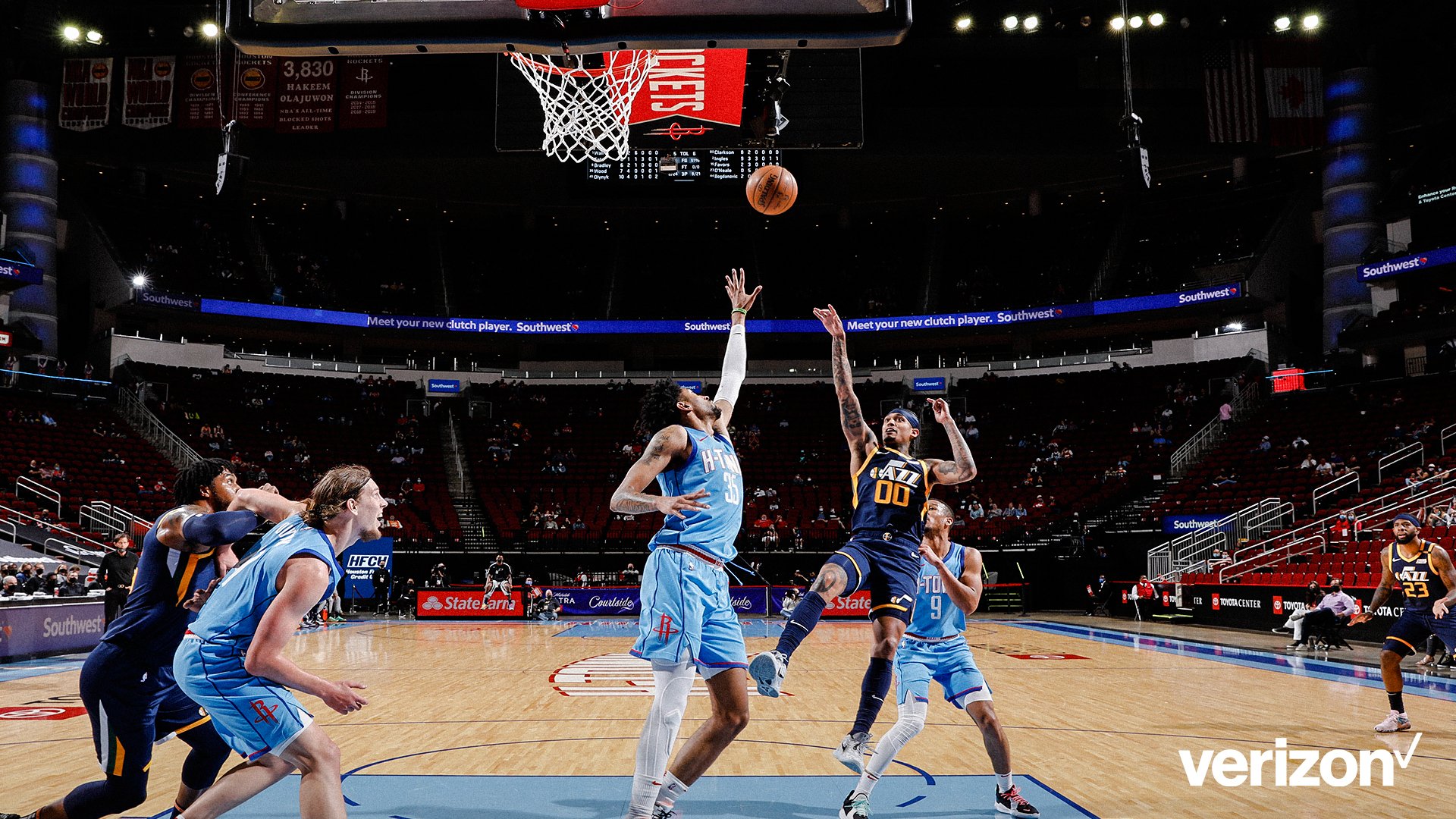 Laga NBA antara Utah Jazz dan Houston Rockets