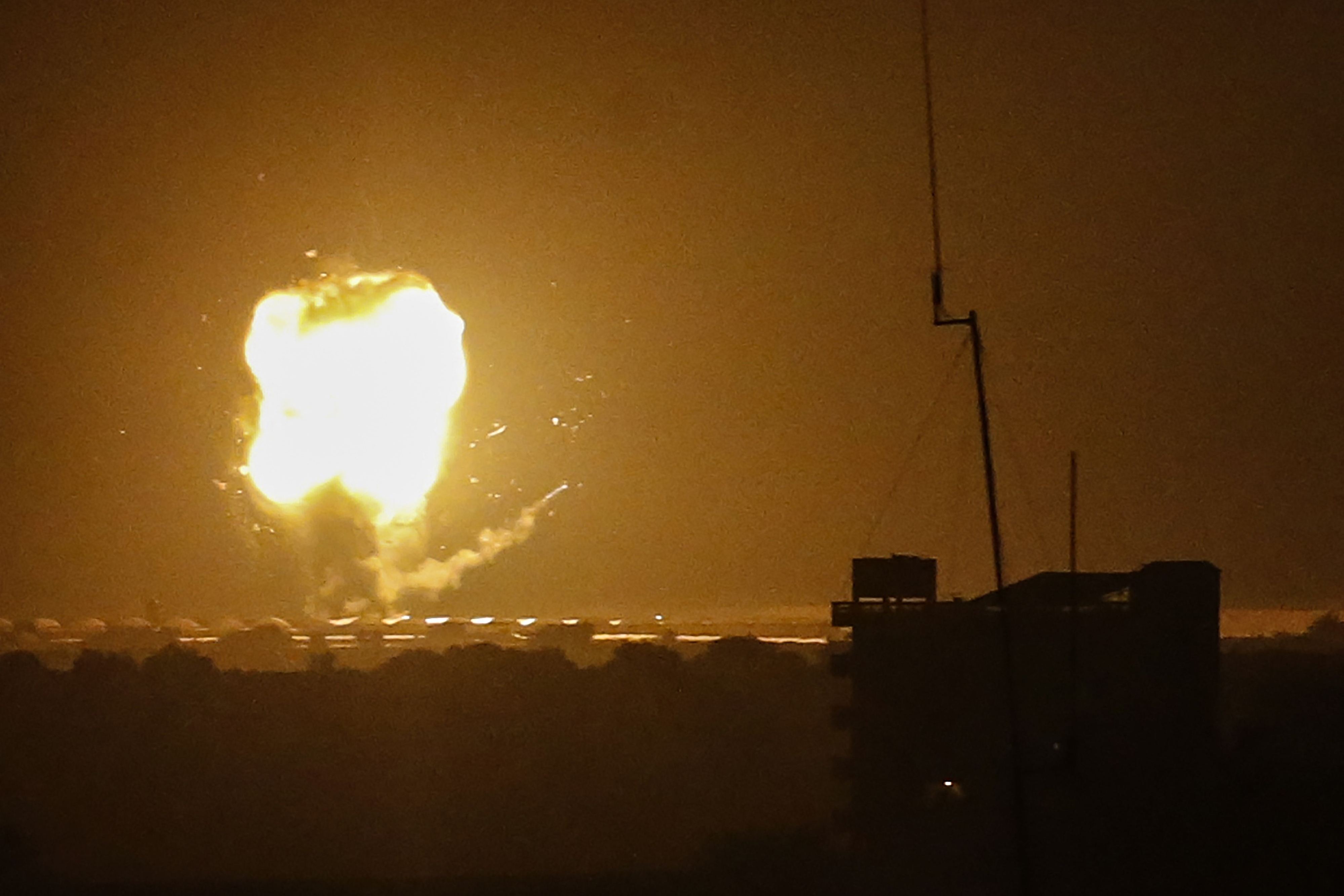 Israel dan Hamas Saling Serang Lagi