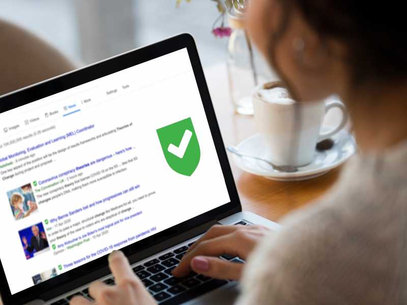 Ilustrasi upaya pencegahan tindakan plagiarisme di dunia pendidikan dengan teknologi.