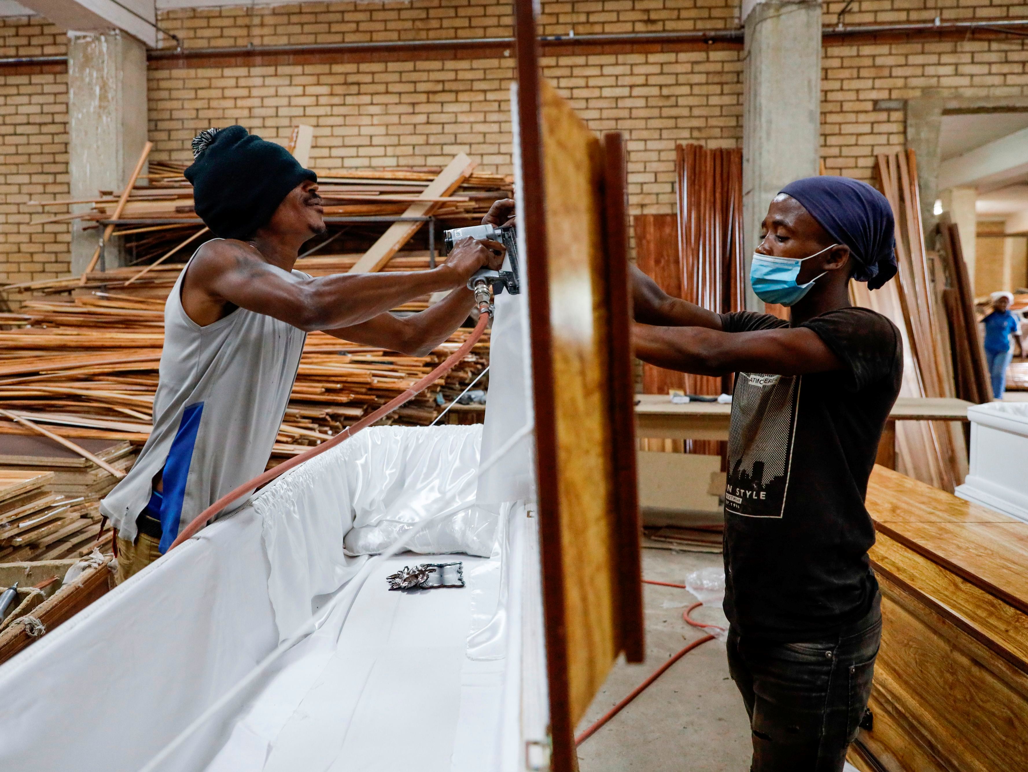 Bisnis pengolahan kayu di Johannesburg, Afrika Selatan.