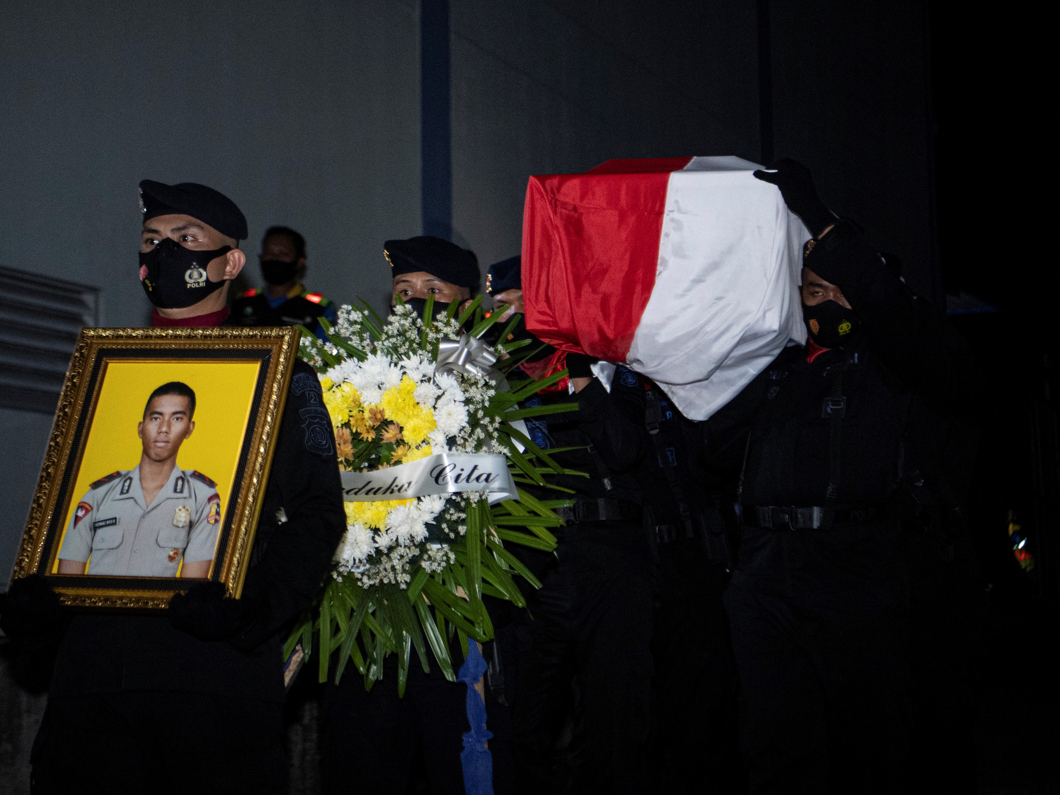 Anggota Satgas Nemangkawi Bharada I Komang Wira Natha tersebut gugur akibat tertembak oleh Kelompok Separatis dan Teroris Papua.