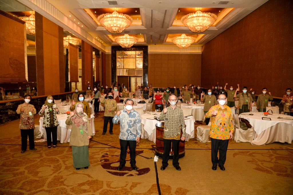 Wamen LHK Alue Dohong saat kegiatan Peningkatan Negosiator Perubahan Iklim Angkatan I Tingkat Mahir, di Jakarta, Senin (19/4).