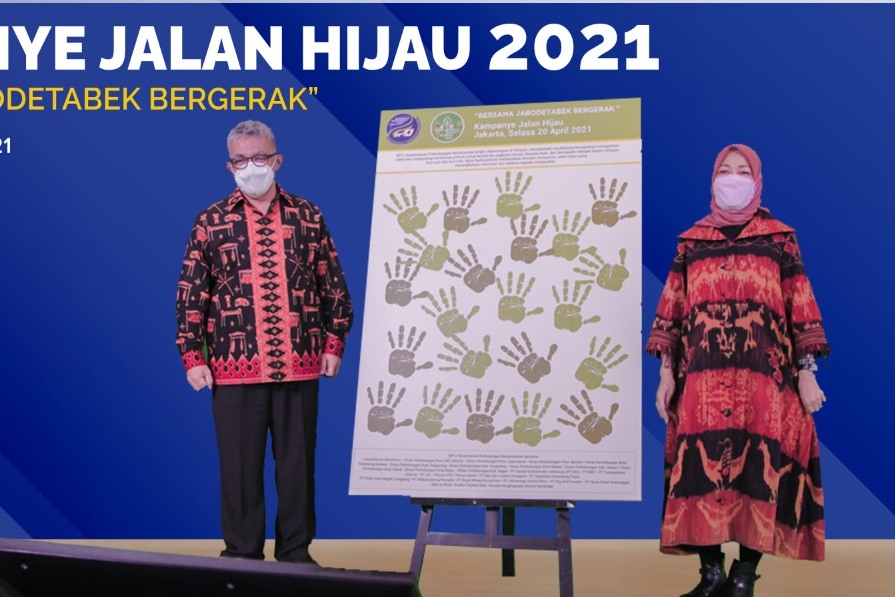 Kepala Badan Pengelola Transportasi Jabodetabek Polana B Pramesti (kanan) dan Sekretaris Jenderal Kemenkes drg Oscar Primadi (kiri).