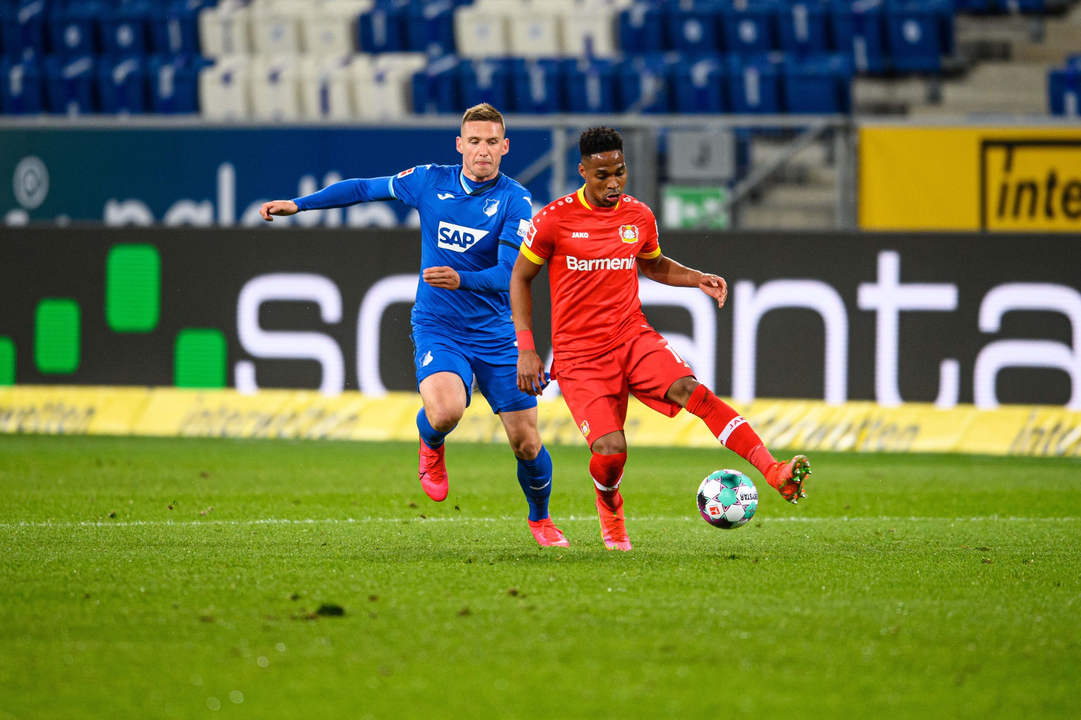 Laga Bundesliga antara Bayer Leverkusen dan Hoffenheim.