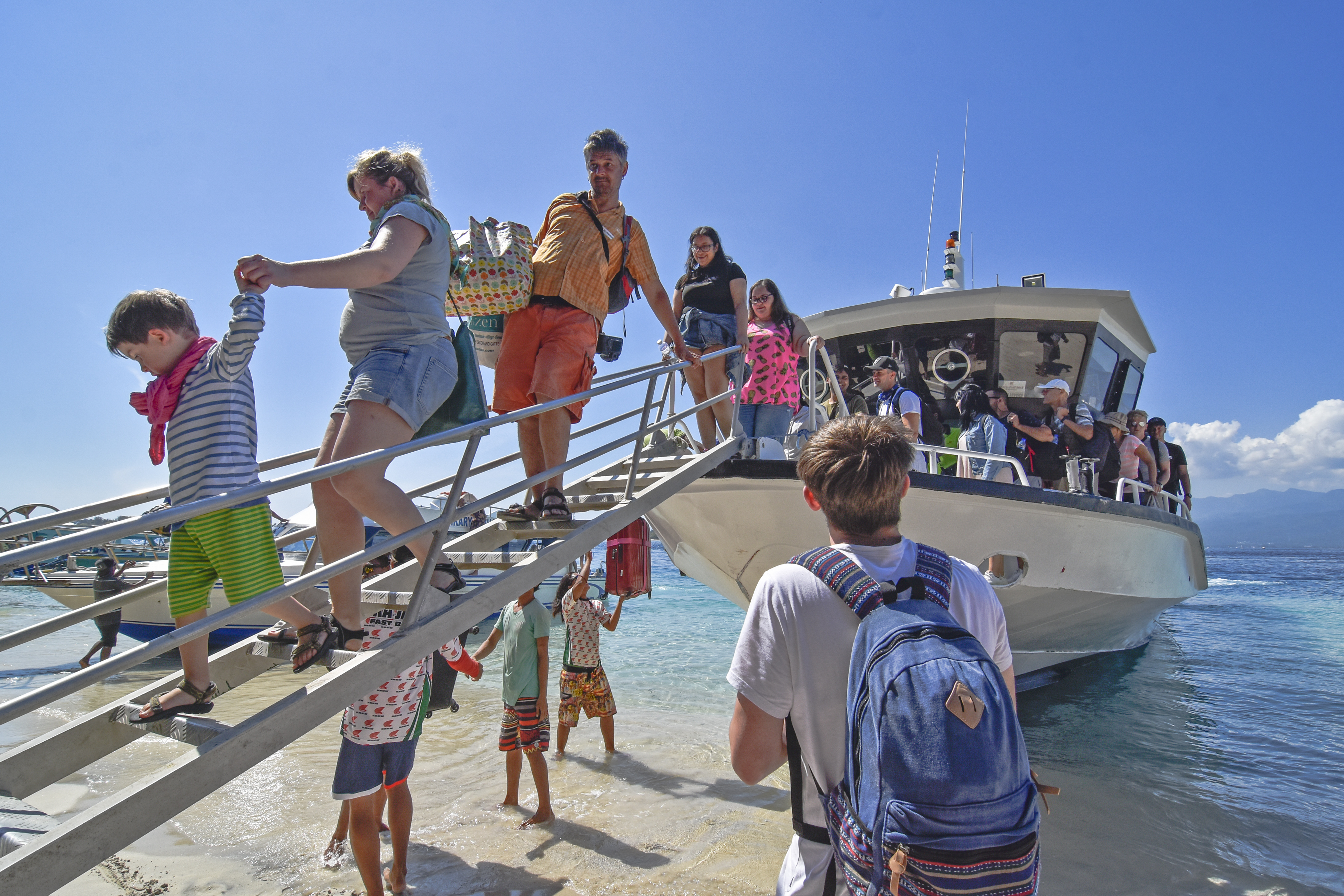 Ilustrasi wisatawan asing saat mendatangi kawasan Gili Trawangan, NTB.