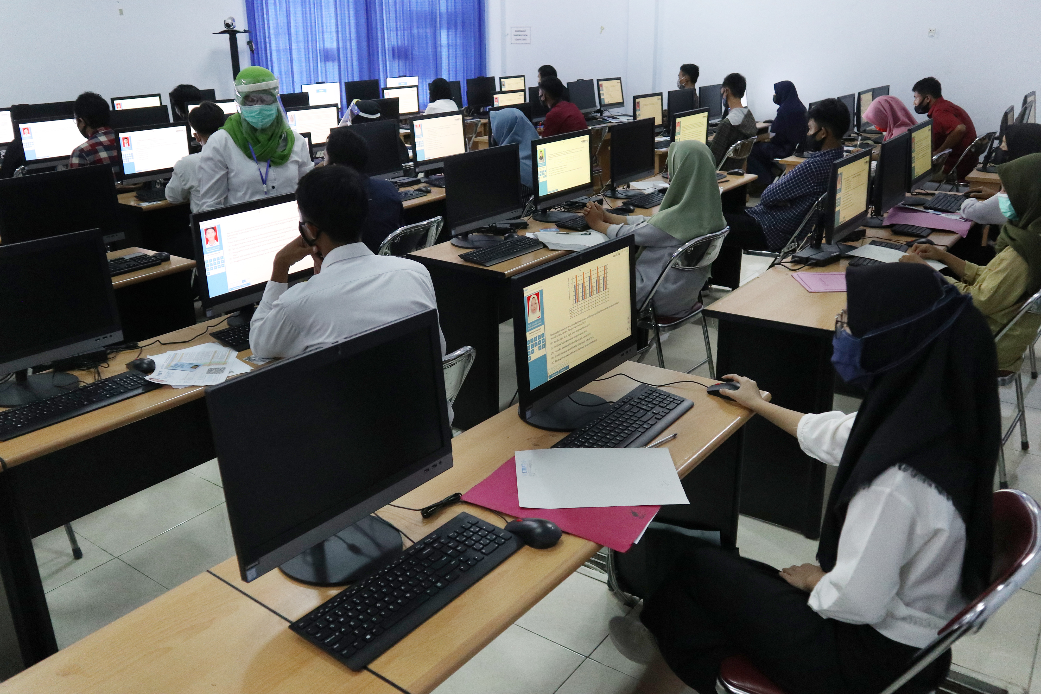 UJIAN MANDIRI: Ujian mandiri yang diselenggarakan masing-masing PTN merupakan salah satu jalur seleksi yang banyak diminati lulusan SLTA. 