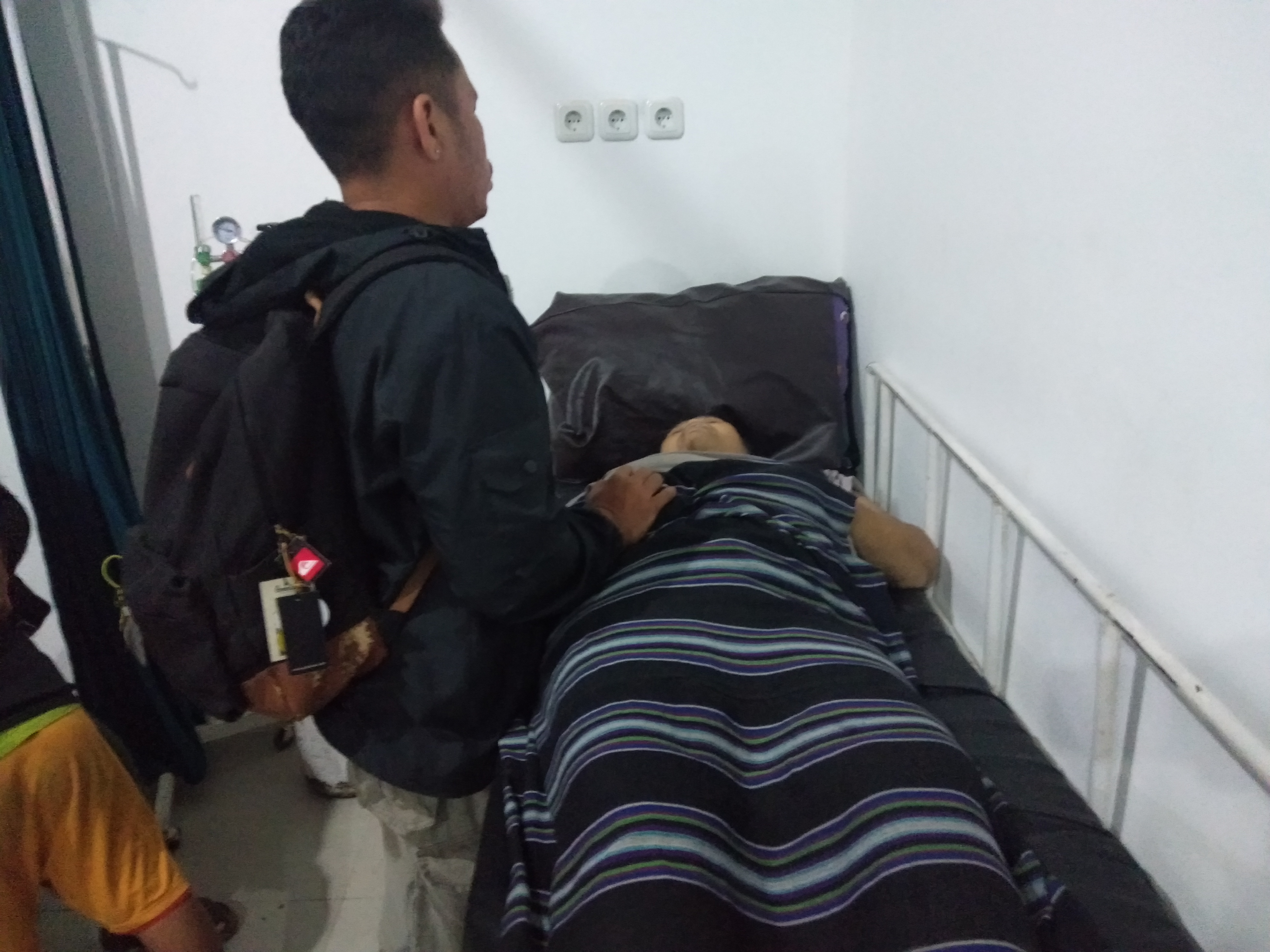  Kristina Lelu, warga Kelurahan Lewoleba Tengah, Kecamatan Nubatukan, Lembata, NTT meninggal dunia gara-gara hoaks tsunami.