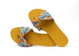 Havaianas luncurkan koleksi St Tropez Mesh. 