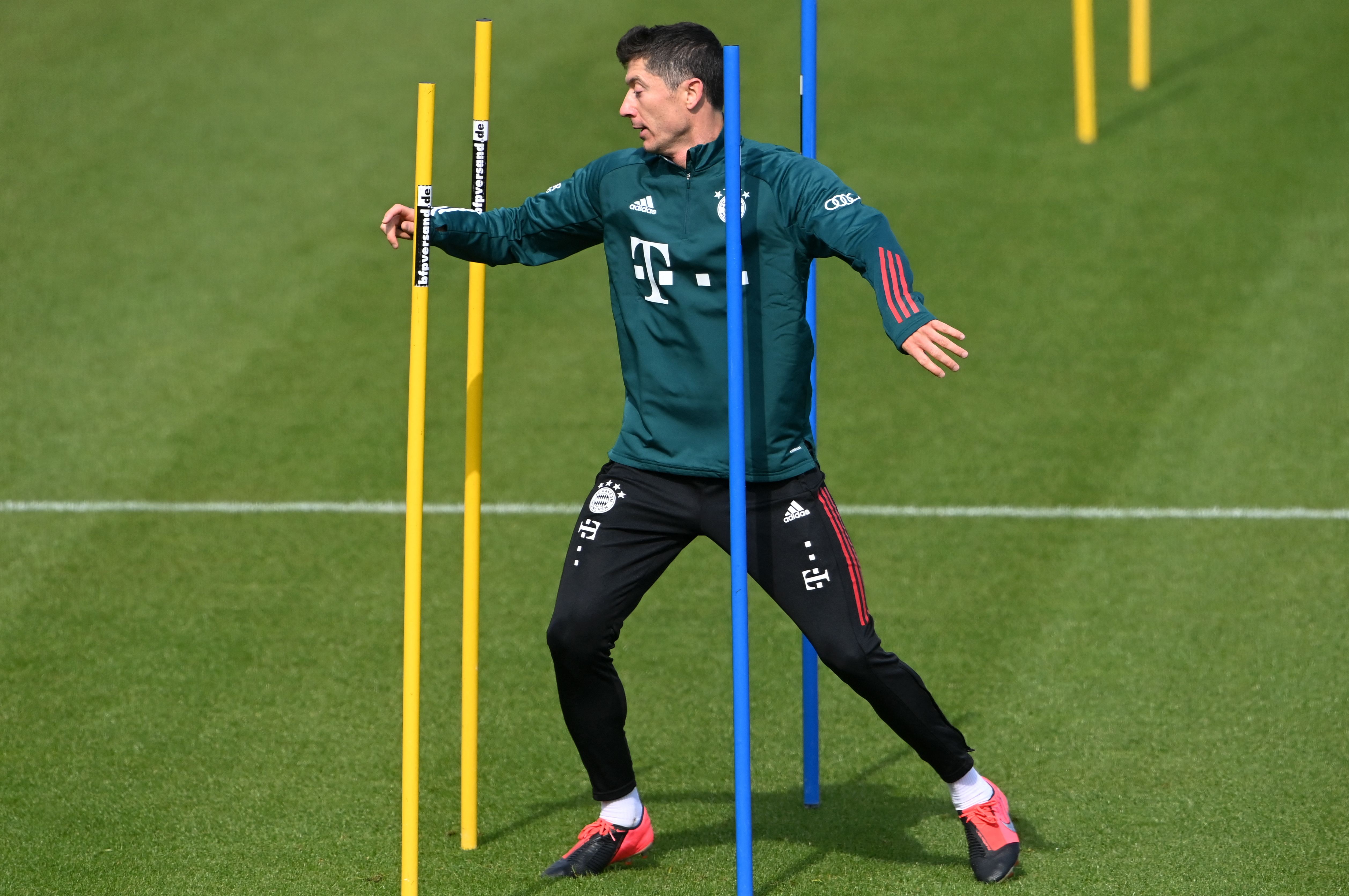 Penyerang Bayern Muenchen Robert Lewandowski telah berlatih kembali jelang laga Bundesliga melawan Mainz.
