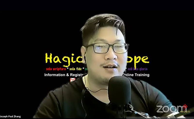 Shindy Paul Soerjomoeljono atau yang dikenal Joseph Paul Zhang di channel YouTube-nya.