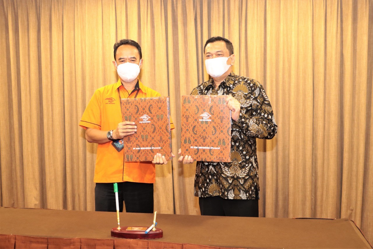 Kerja sama Bank Kalsel dan PT Pos Indonesia