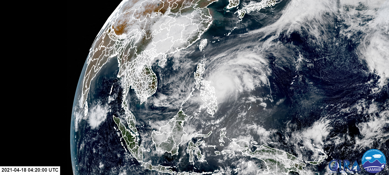Siklon Surigae di pesisir timur Filipina dilihat dari tangkapan satelit, Minggu (18/4/2021).