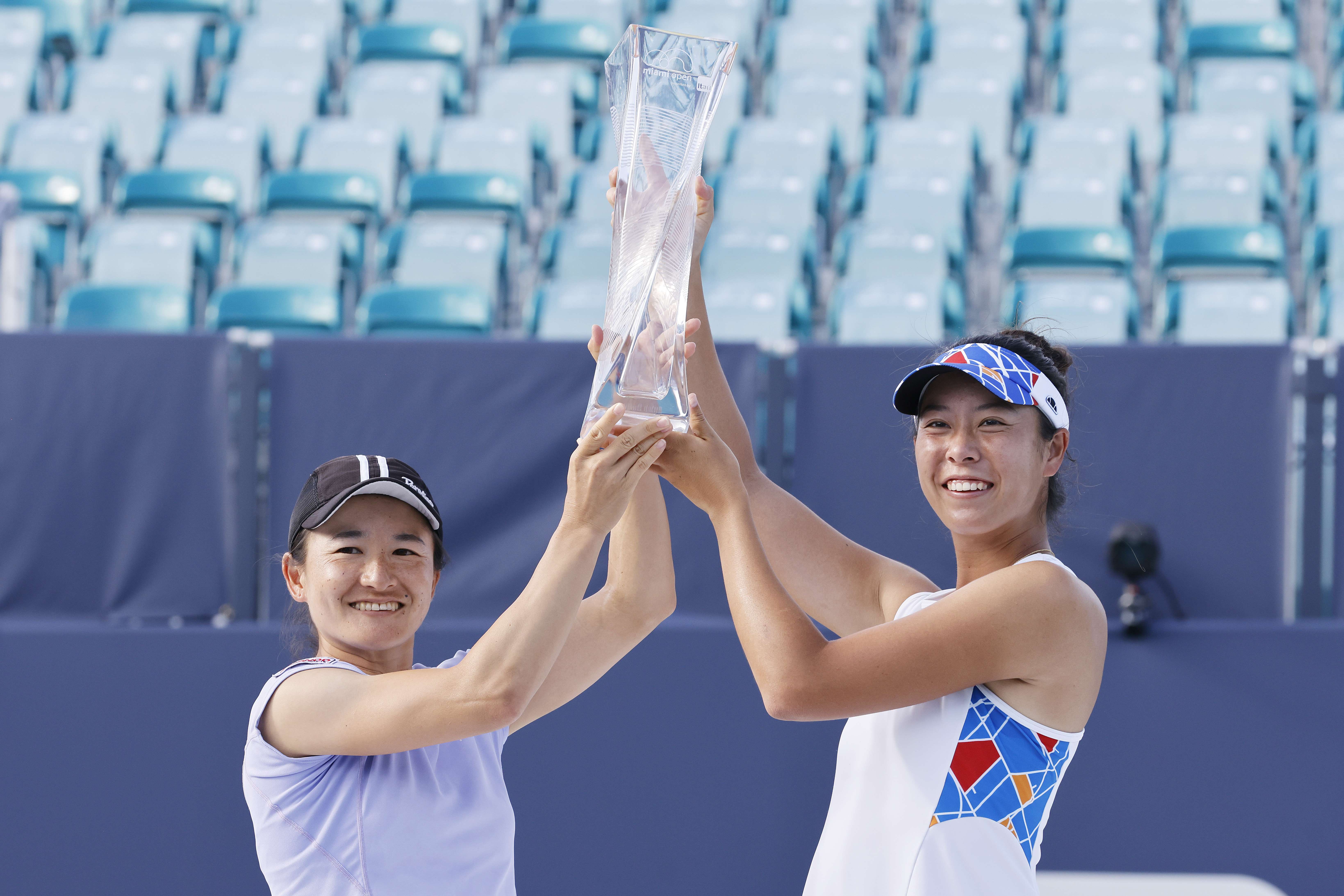 Ganda Putri Jepang Sabet Gelar Miami Terbuka 2021