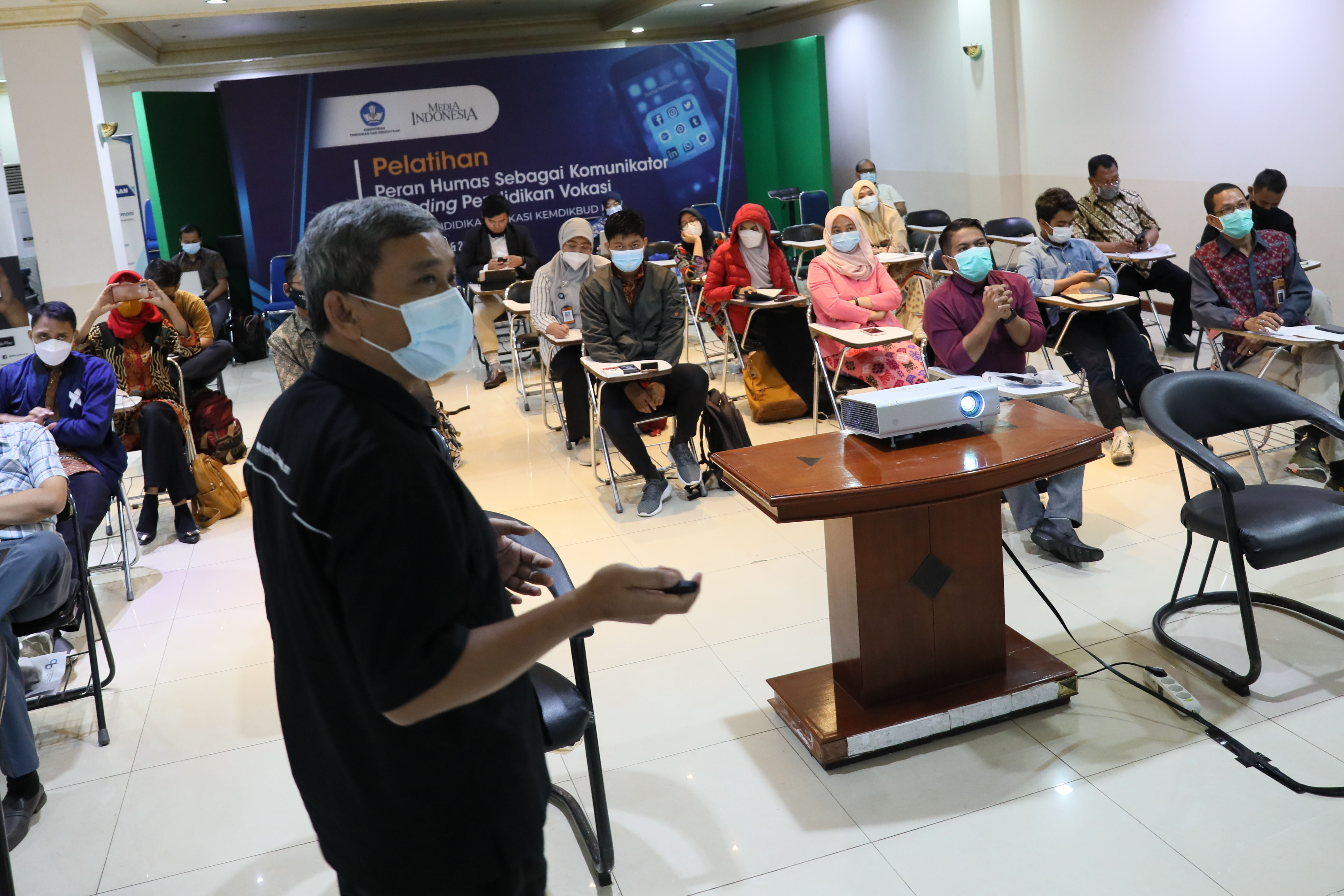 Workshop Peran Humas Sebagai Komunikator Branding Pendidikan Vokasi di gedung Media Indonesia, Senin (19/4).