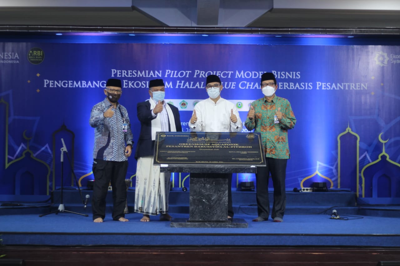 Pelaksanaan ekosistem rantai nilai halal (halal value chain) berbasis pesantren digelar oleh Safsus Wapres RI dan Bank Indonesia