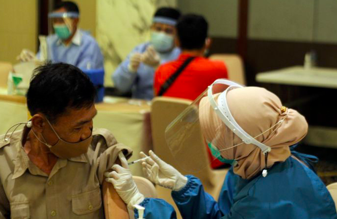 Vaksinasi Covid-19 Untuk Guru Capai 99 ribu Dosis