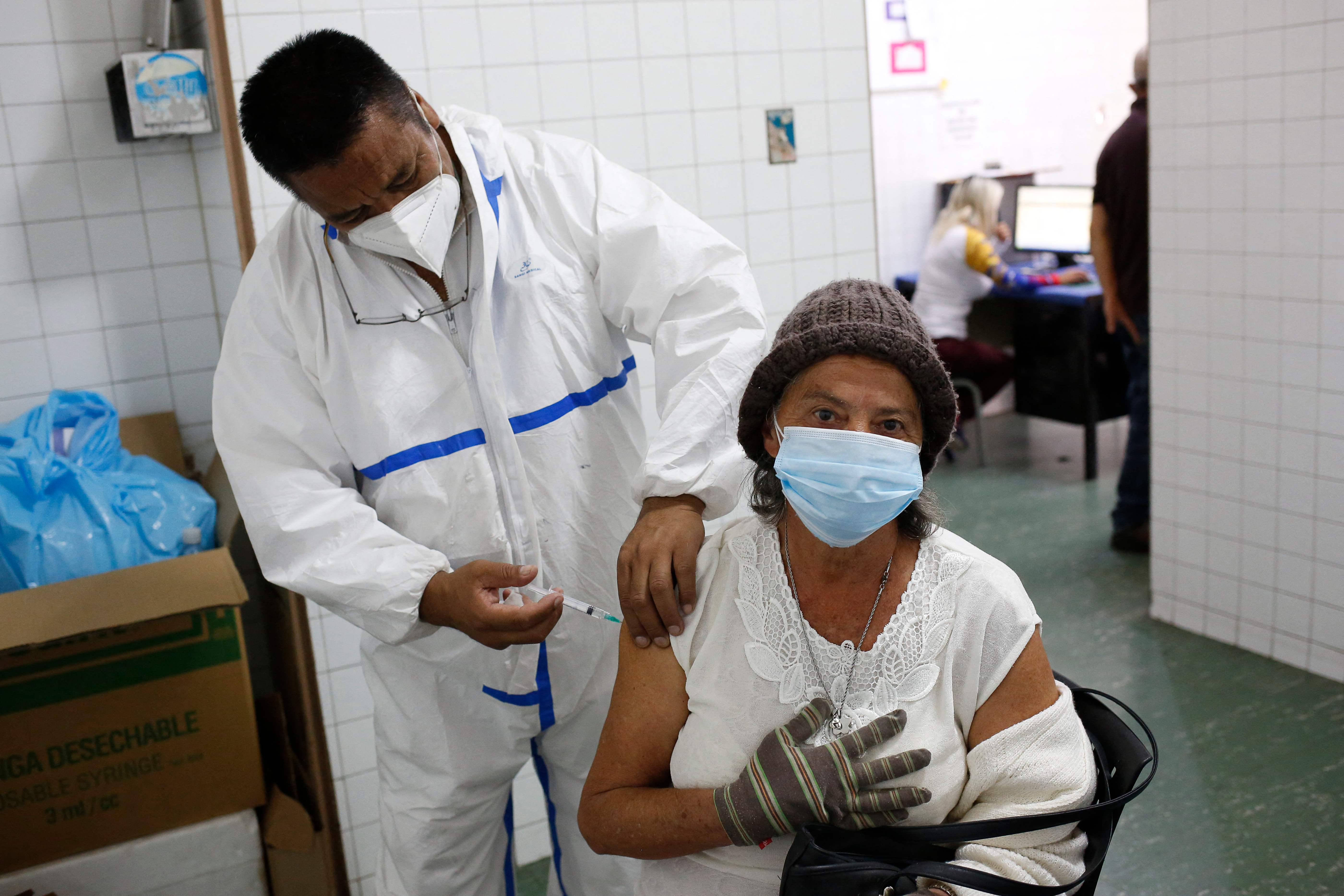 Guaido Tuding Pemerintah Venezuela Bohong Soal Vaksin Covid-19