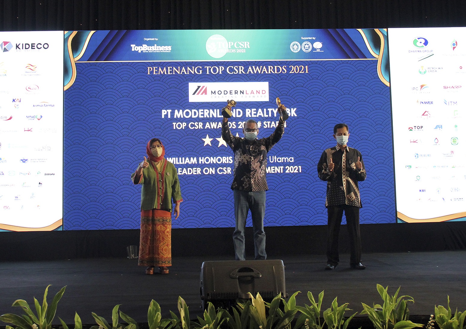 PT Modernland Realty Tbk berhasil meraih penghargaan Top CSR Awards 2021