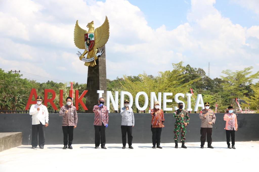 Tugu Garuda Pancasila di PLBnAruk, Kalimantan Utara