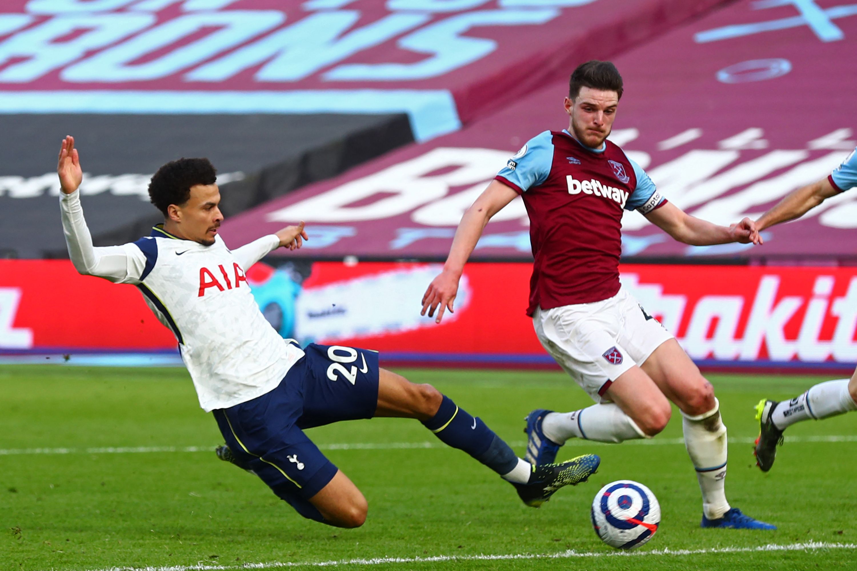 Cedera Lutut, Declan Rice Harus Absen Sebulan