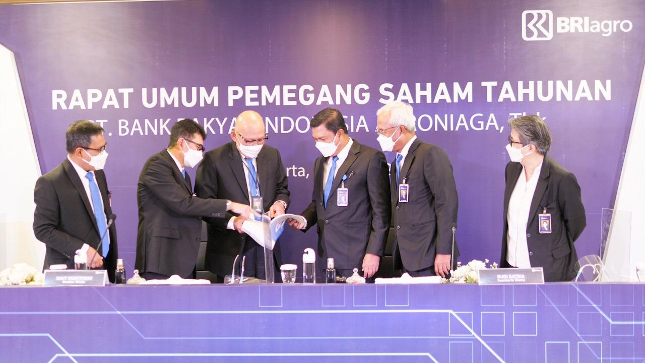 Komisari dan Direksi BRI Agro pasca RUPS Tahunan 2020.