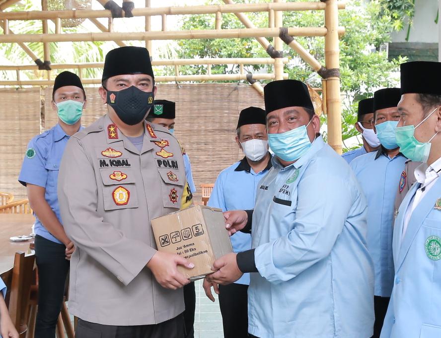 Kapolda NTB rjen Pol Muhammad Iqbal Sik,MH, dan Ketua Umum BKPRMI Said Aldi al Idrus.