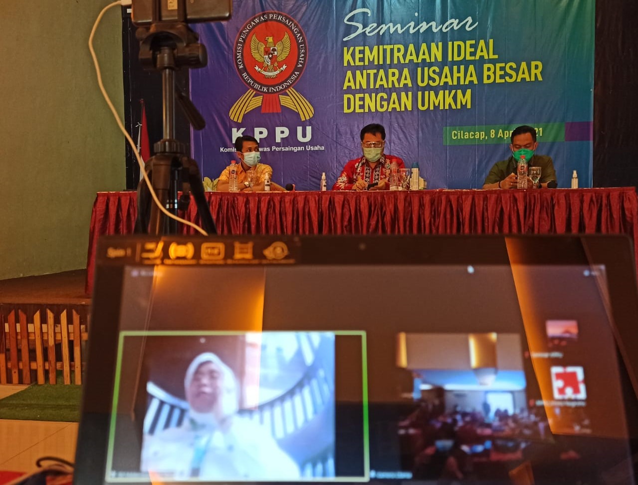 Persaiangan usaha besar vs UMKM akan menimbulkan kesenjangan sosial