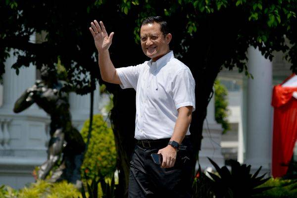 Terdakwa mantan Mensos Juliari Batubara segera menjalani sidang kasus dugaan suap bansos.