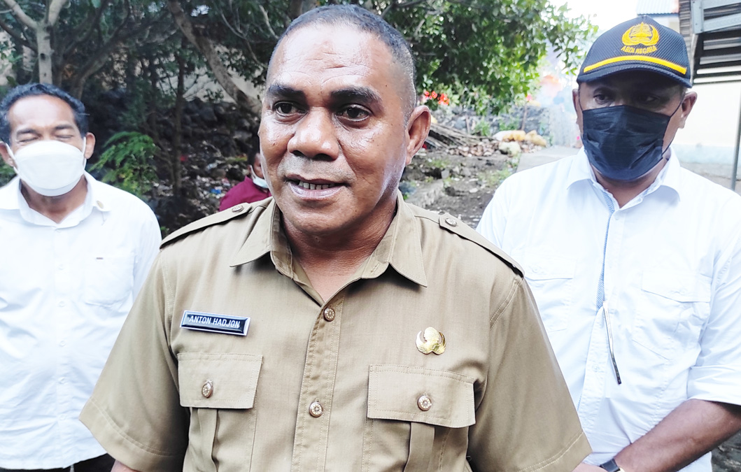 Bupati Flores Timur Anton Hadjon 