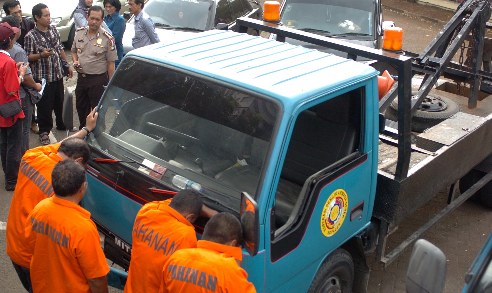 Ilustrasi derek liar