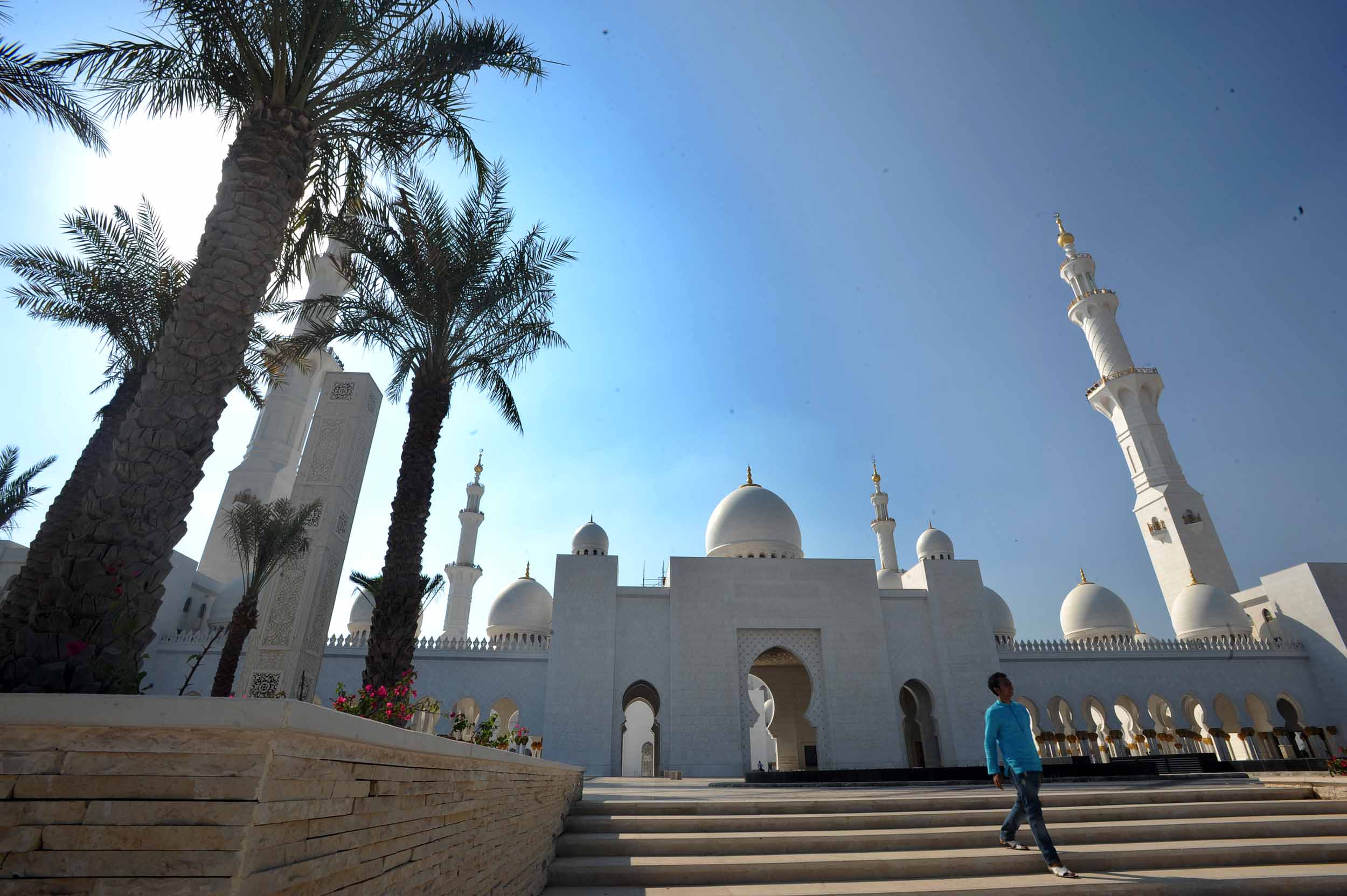 Indonesia Kirim 27 Imam Terbaik ke Uni Emirat Arab