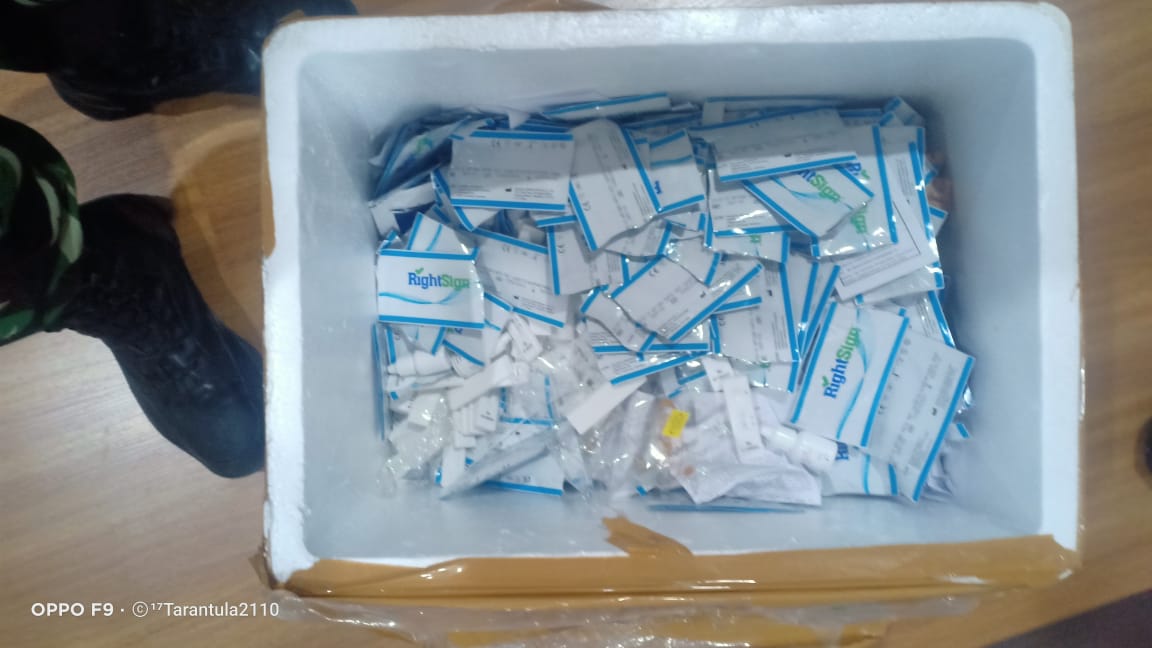 Bukti alat rapid test antigen bekas yang dipakai oleh Kimia Farma di Bandara Kualanamu, Sumatra Utara