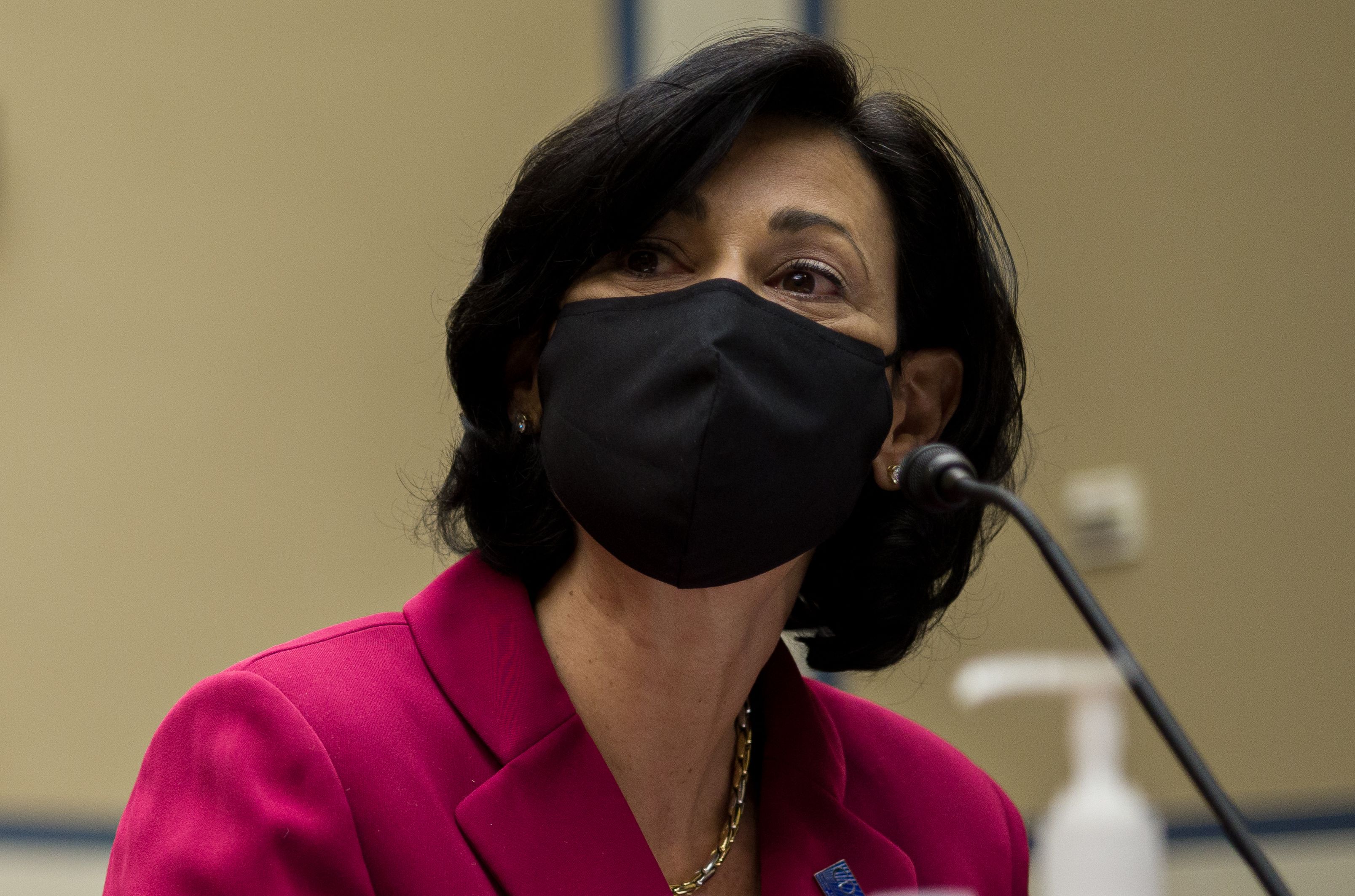 Direktu Pencegahan dan Pengendalian Penyakit (CDC) Amerika Serikat Rochelle Walensky. 