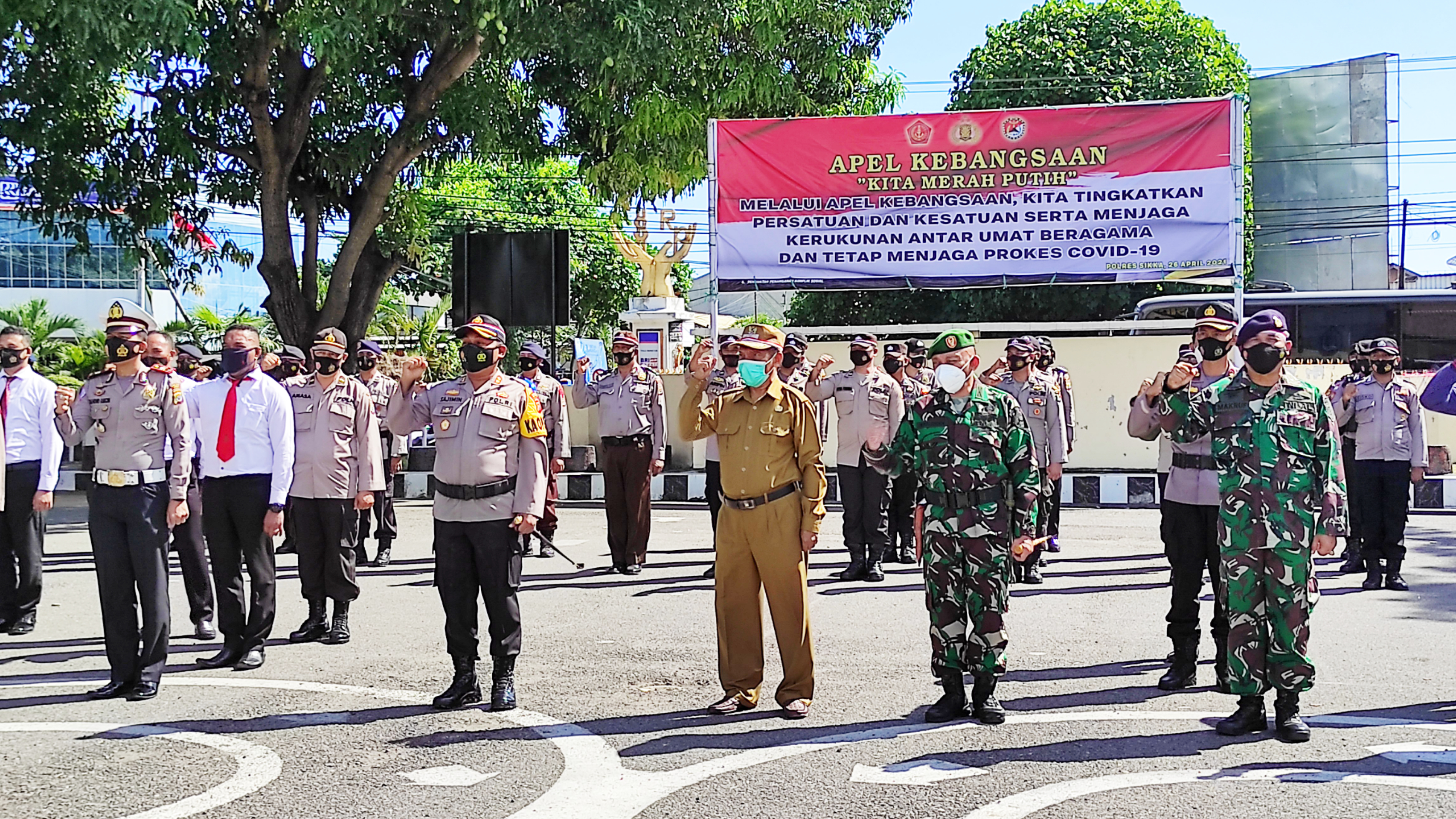 Apel Kebangsaan di Mapolres Sikka, Kabupaten Sikka, Nusa Tenggara Timur, Senin (26/4/2021)