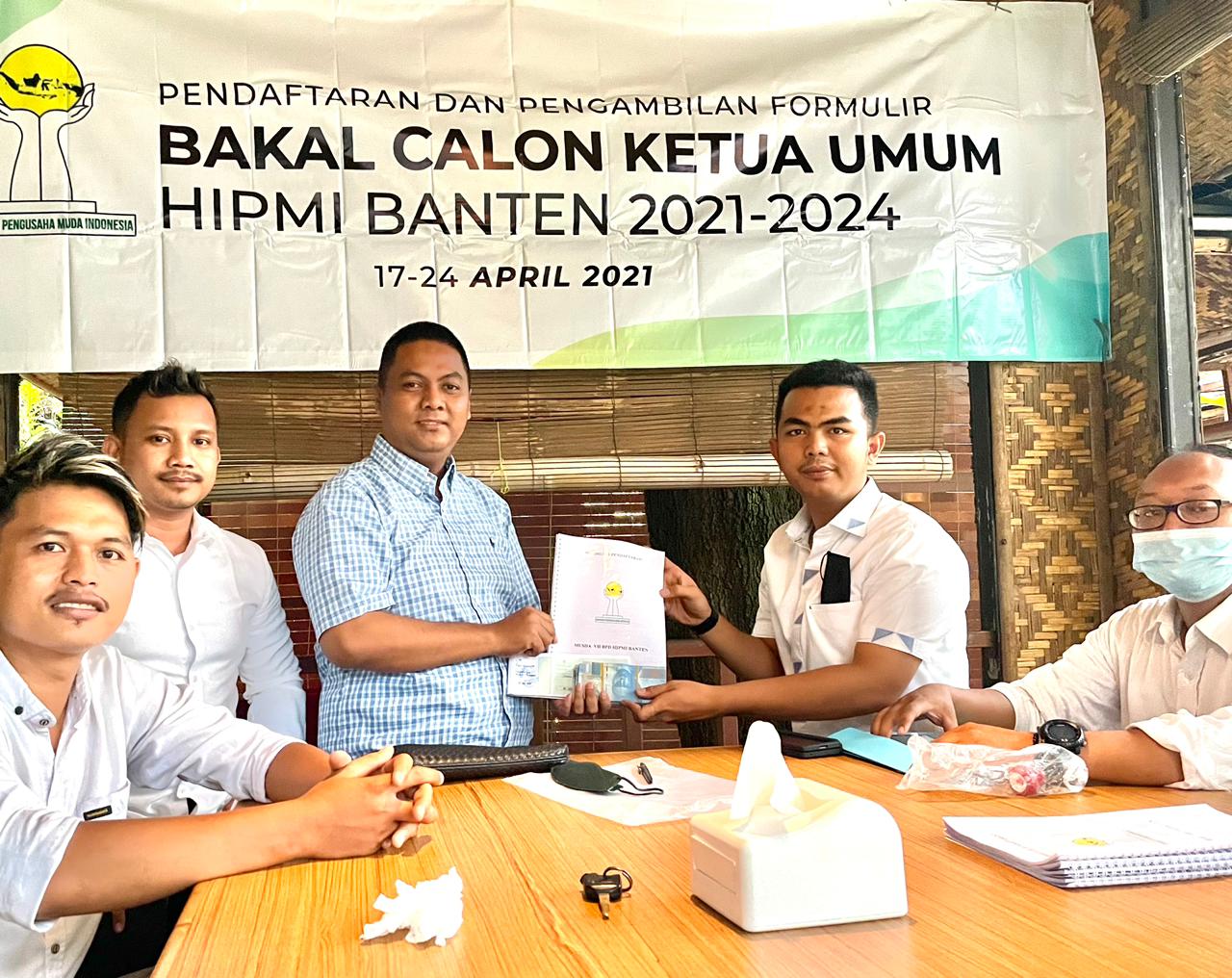 Rifky Hermiansyah menjadi orang pertama mengambil Formulir Calon Ketua Umum BPD HIPMI Banten.