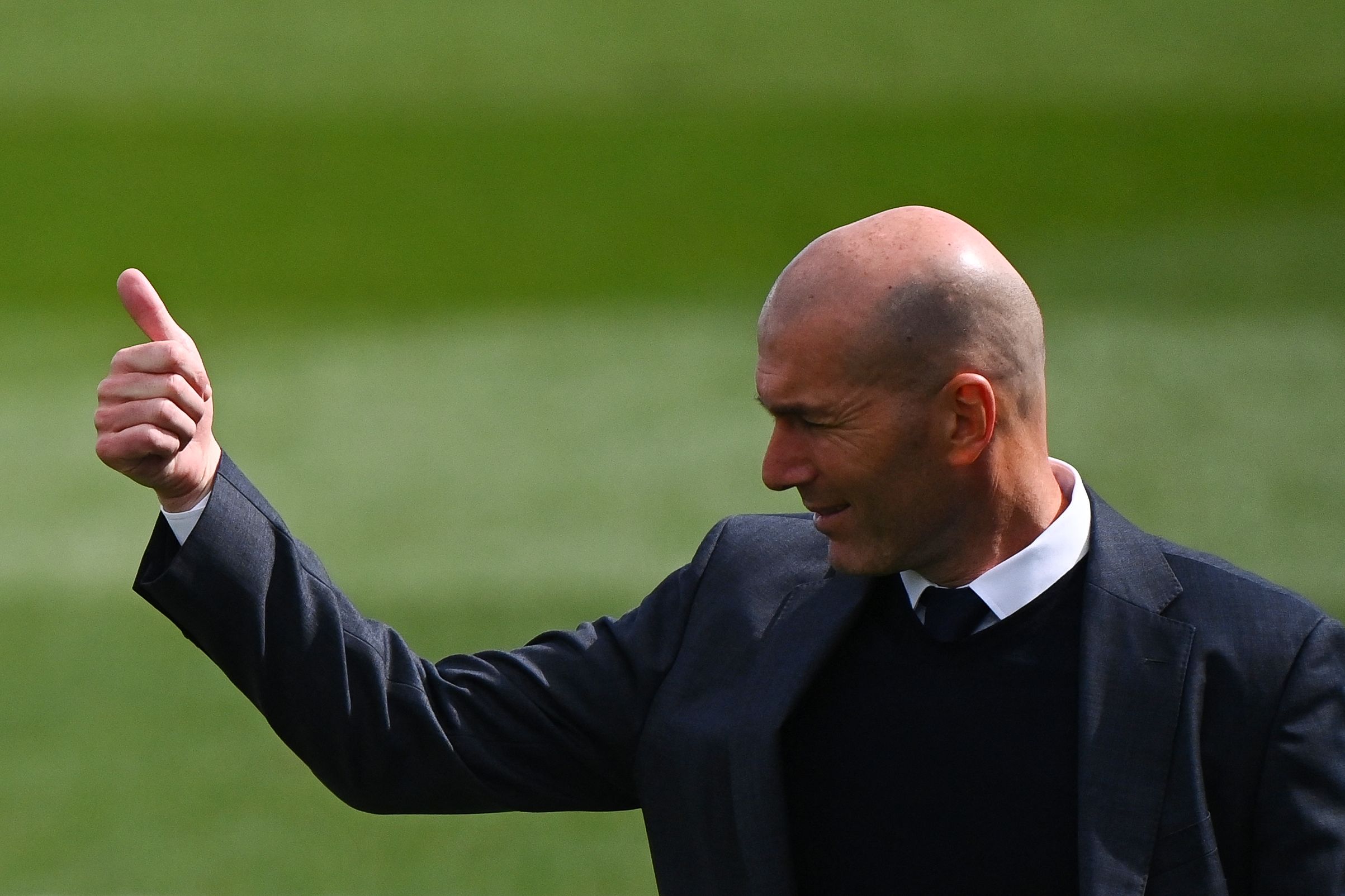 Pelatih Real Madrid, Zinedine Zidane, memberikan sinyal soal peluangnya meniti karier di Liga Serie A Italia bersama Juventus.
