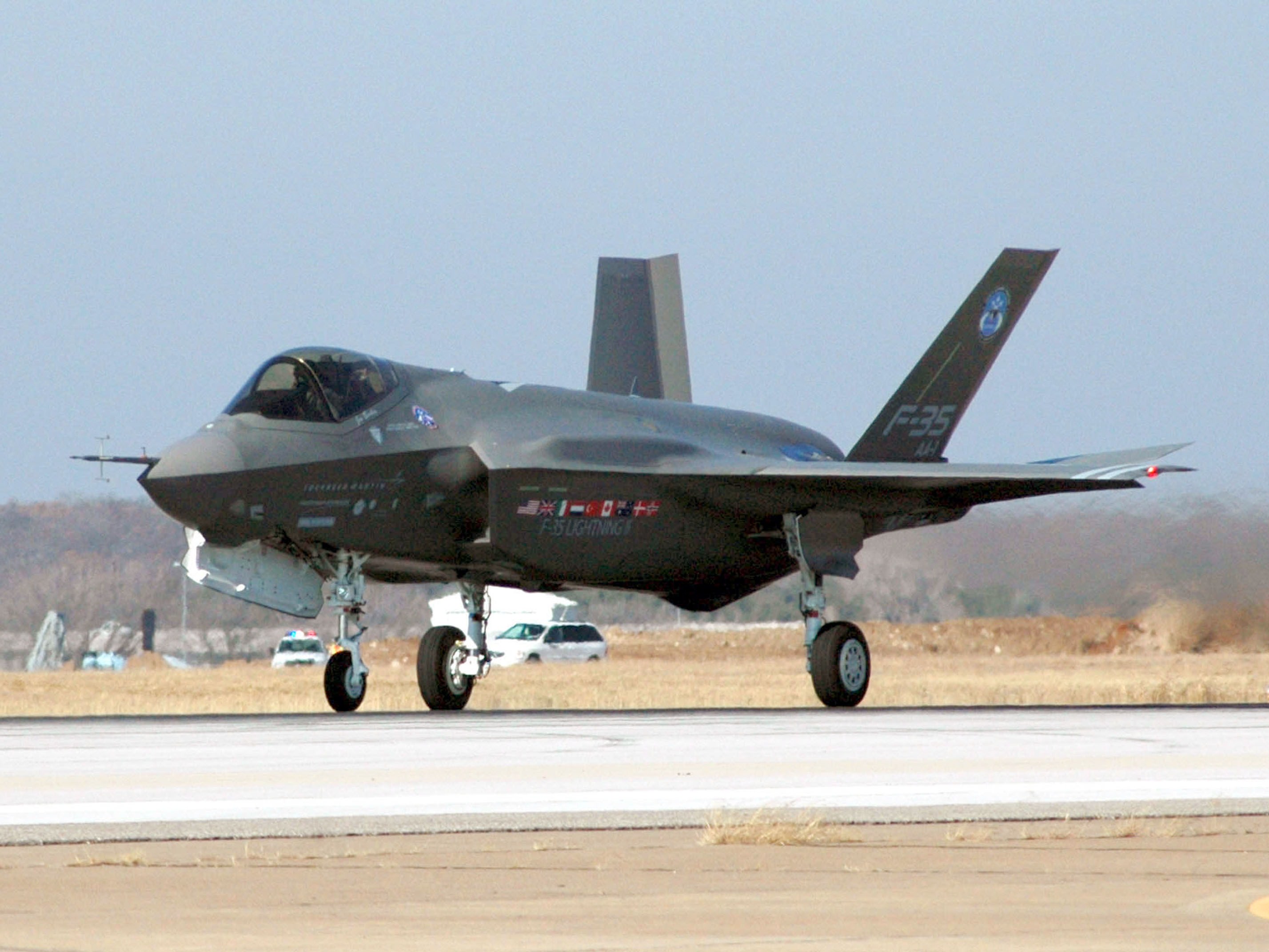 F-35 Joint Strike Fighter Lightning II dibangun Lockheed Martin.
