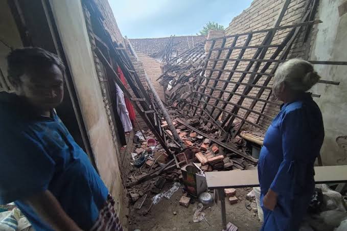 Korban Terdampak Gempang di Tulungagung Berharap Bantuan