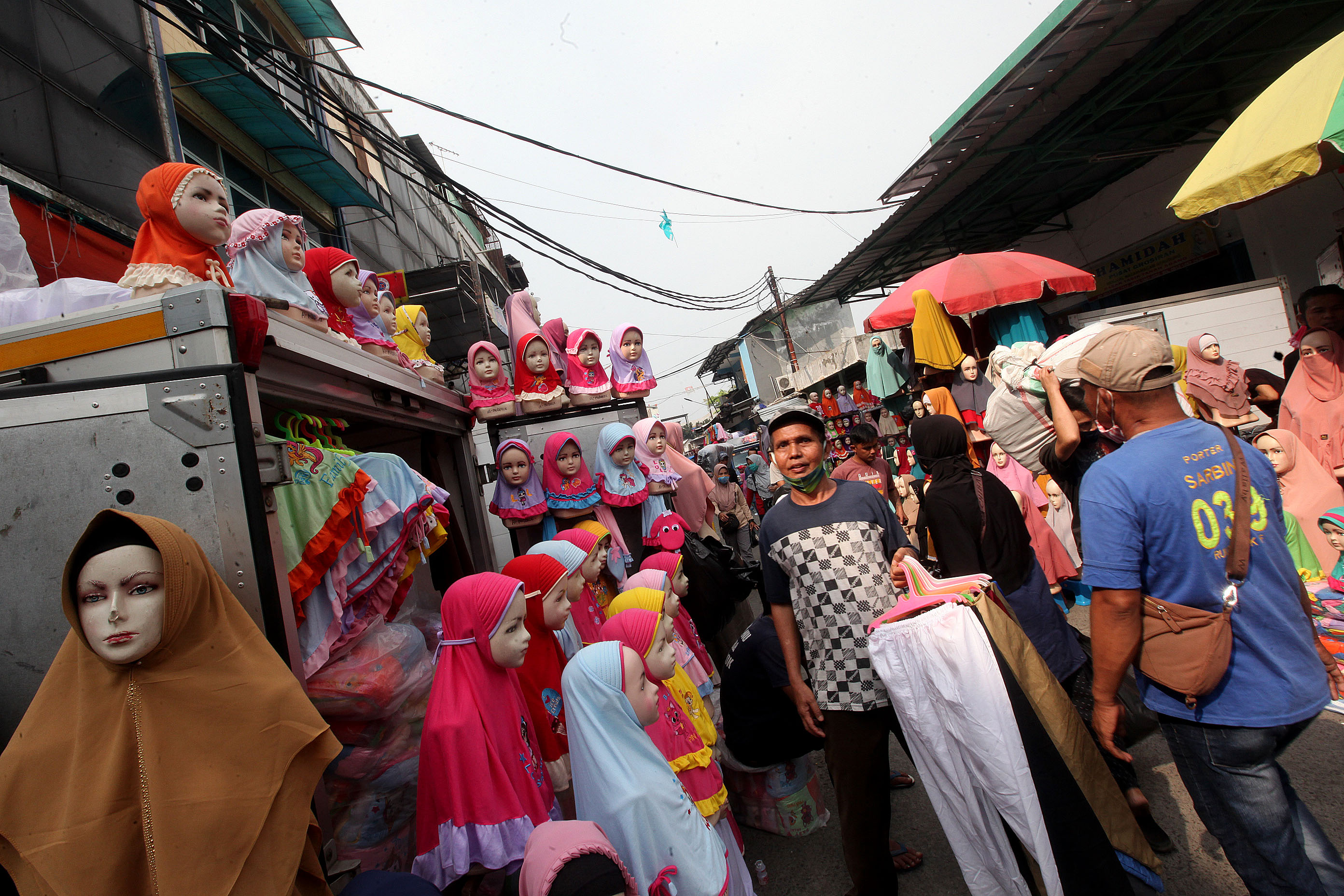 Survei: Masyarakat Optimistis Ekonomi Membaik Setahun Mendatang