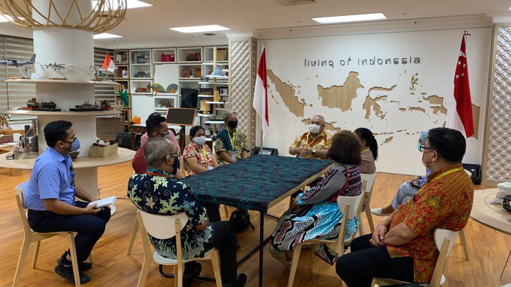 Pertemuan Gubernur NTT Viktor Laiskodat dengan PMI Singapura