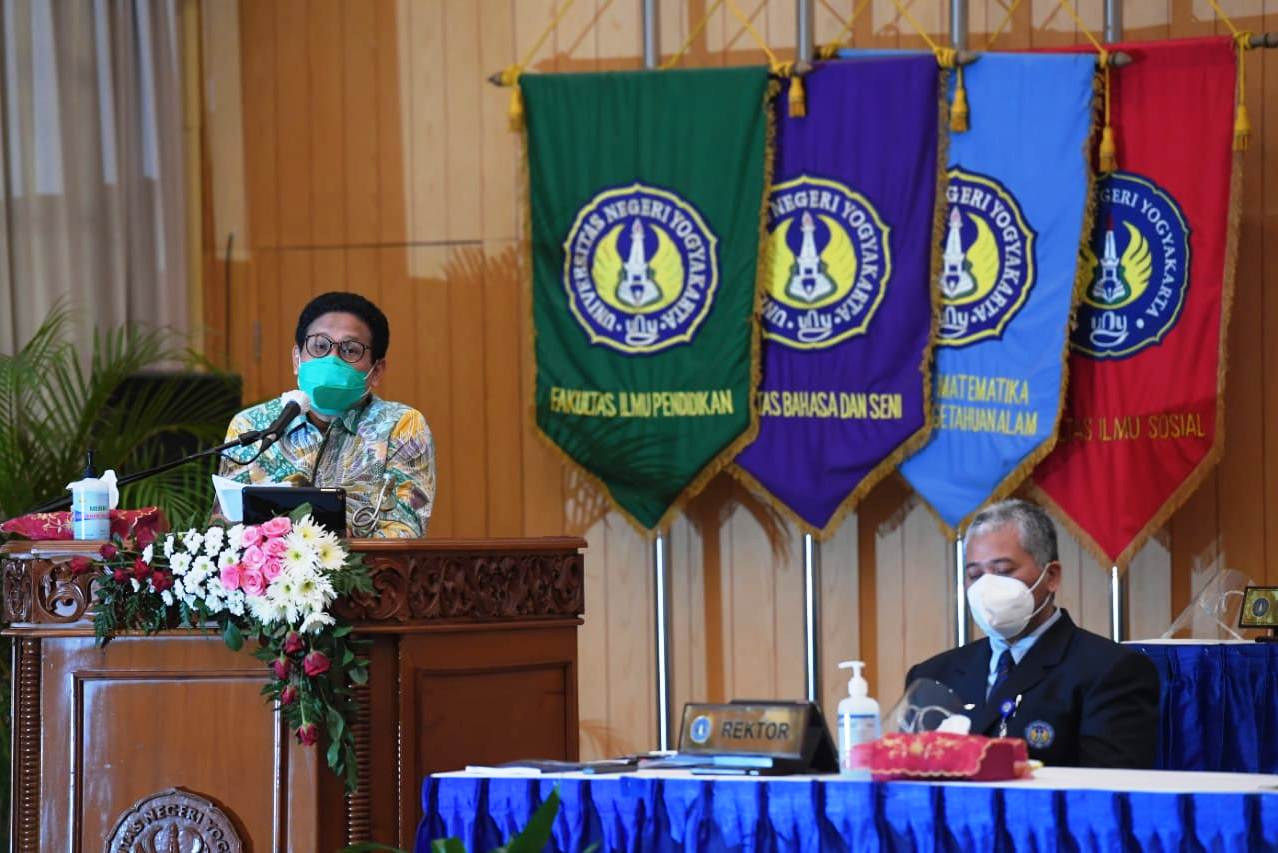 Mendes PDTT Abdul Halim Iskandar