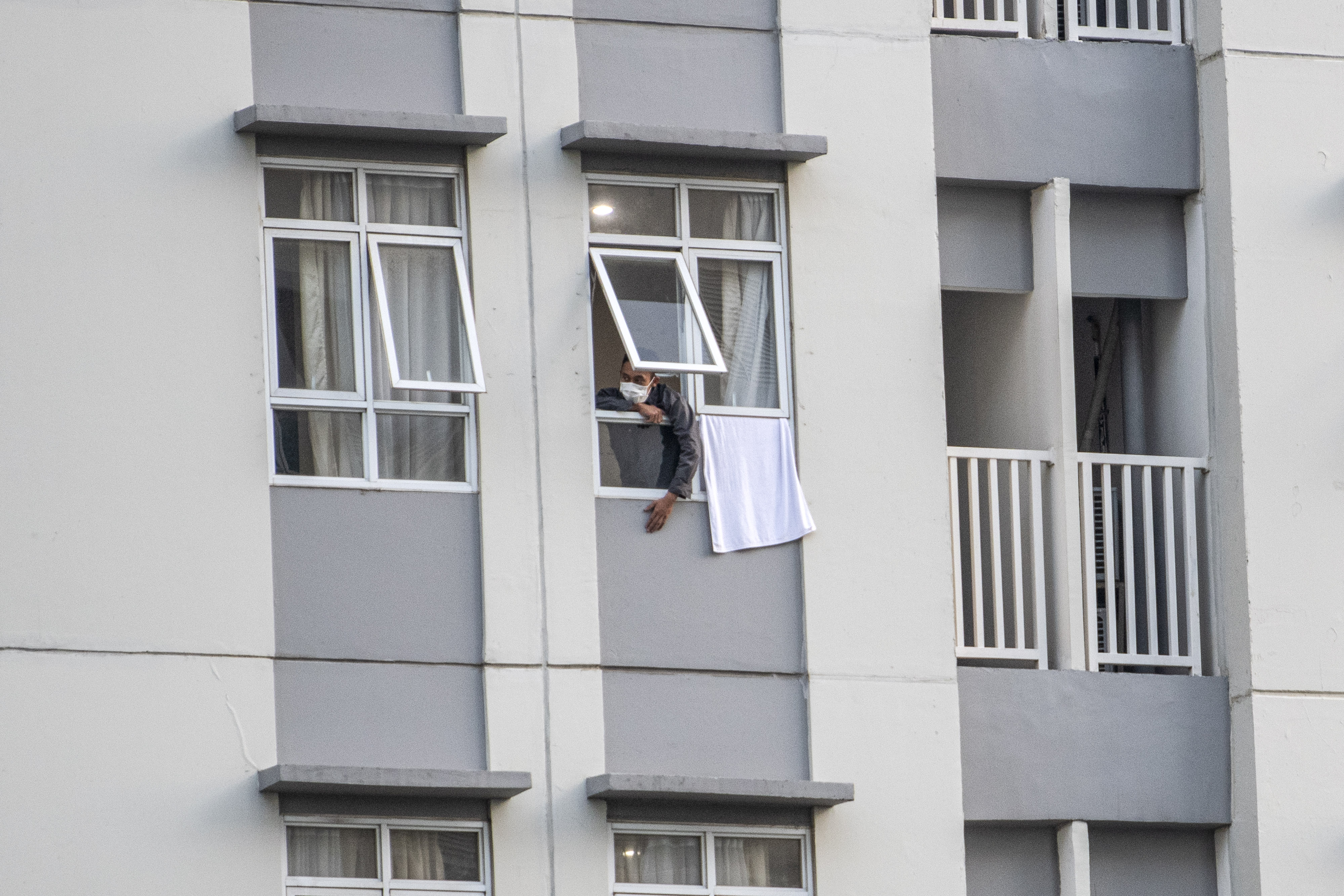 Ilustrasi pasien covid-19 di RSD Wisma Atlet Kemayoran