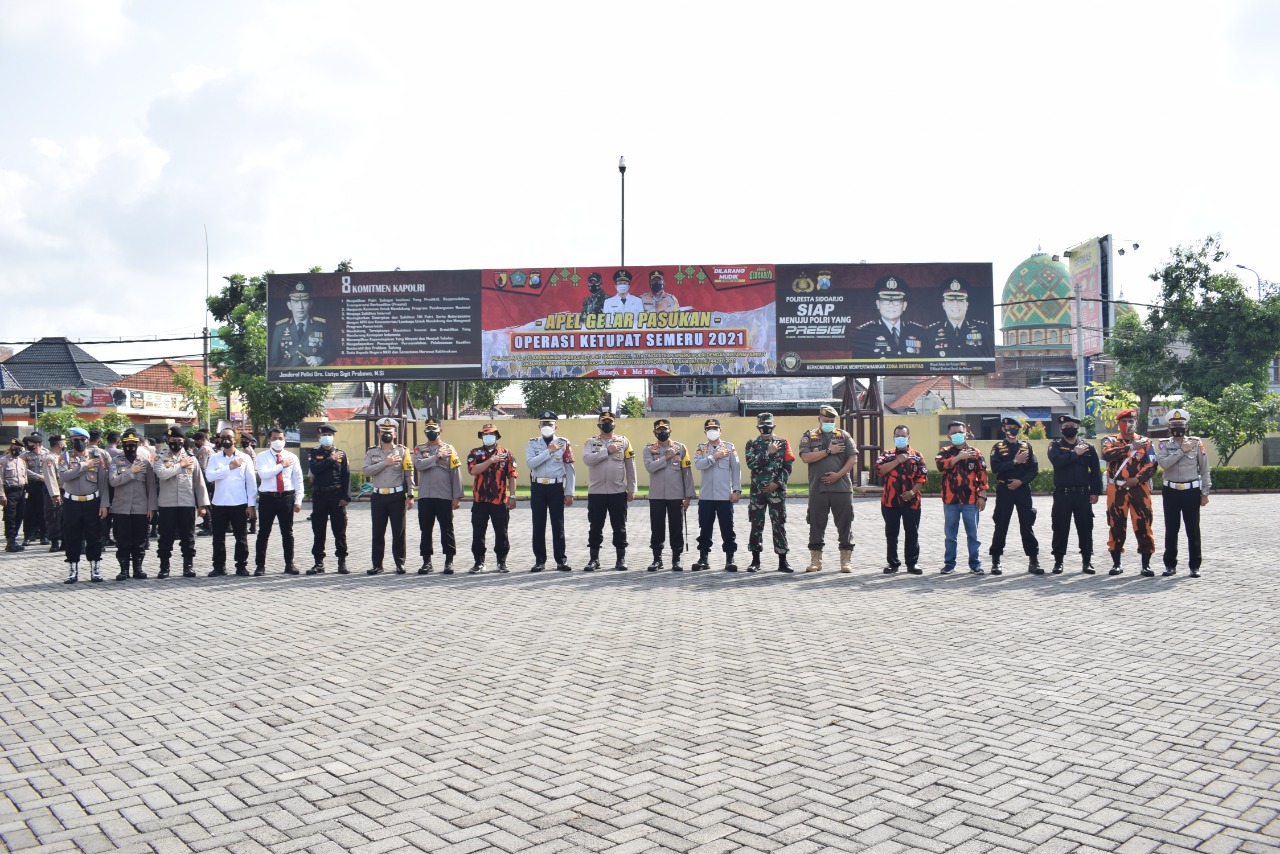 Apel Gelar Pasukan Operasi Ketupat Semeru 2021, di Polresta Sidoarjo, Rabu (5/5).