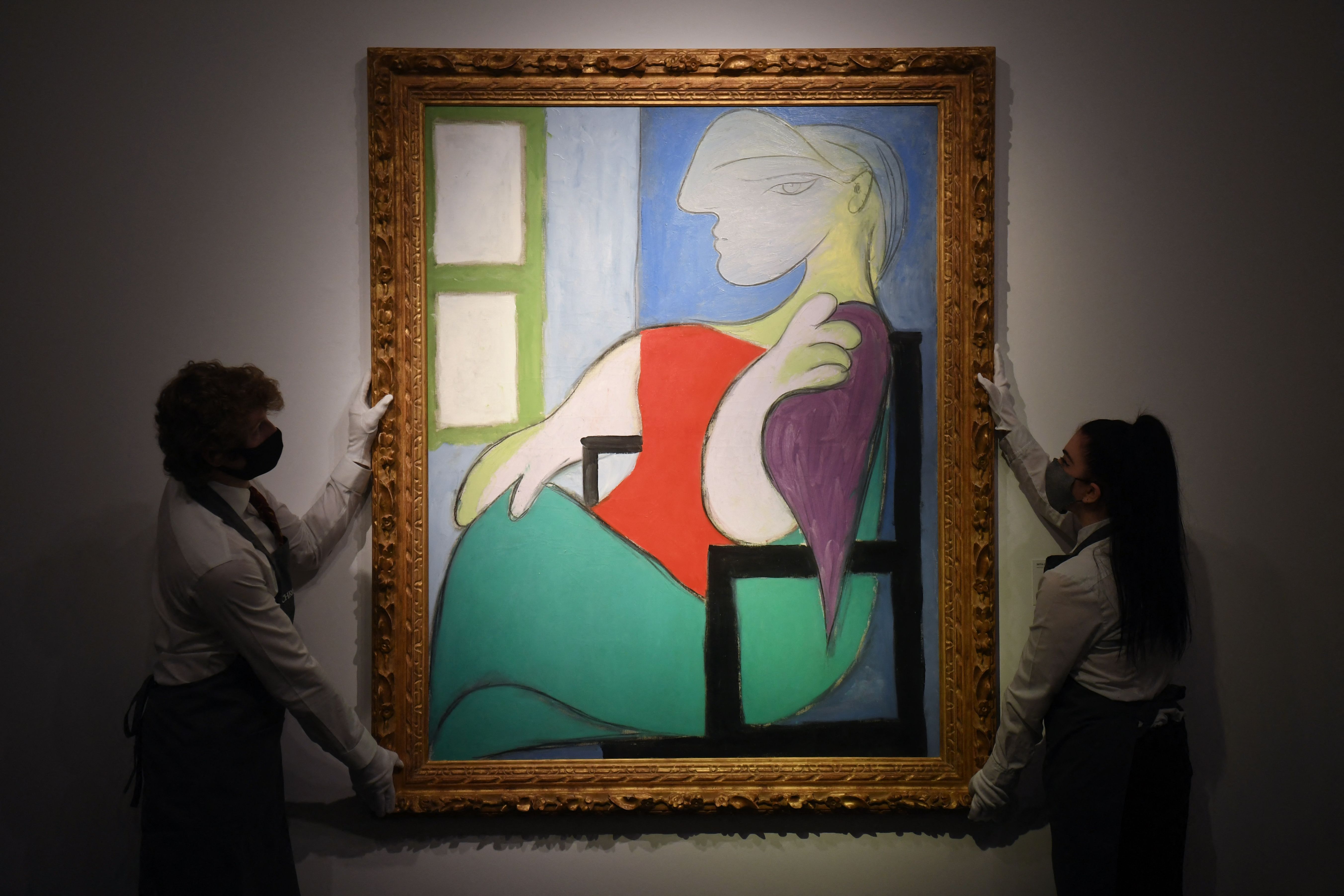 Lukisan karya Pablo Picasso  'Perempuan duduk dekat jendela (Marie-Therese)'.