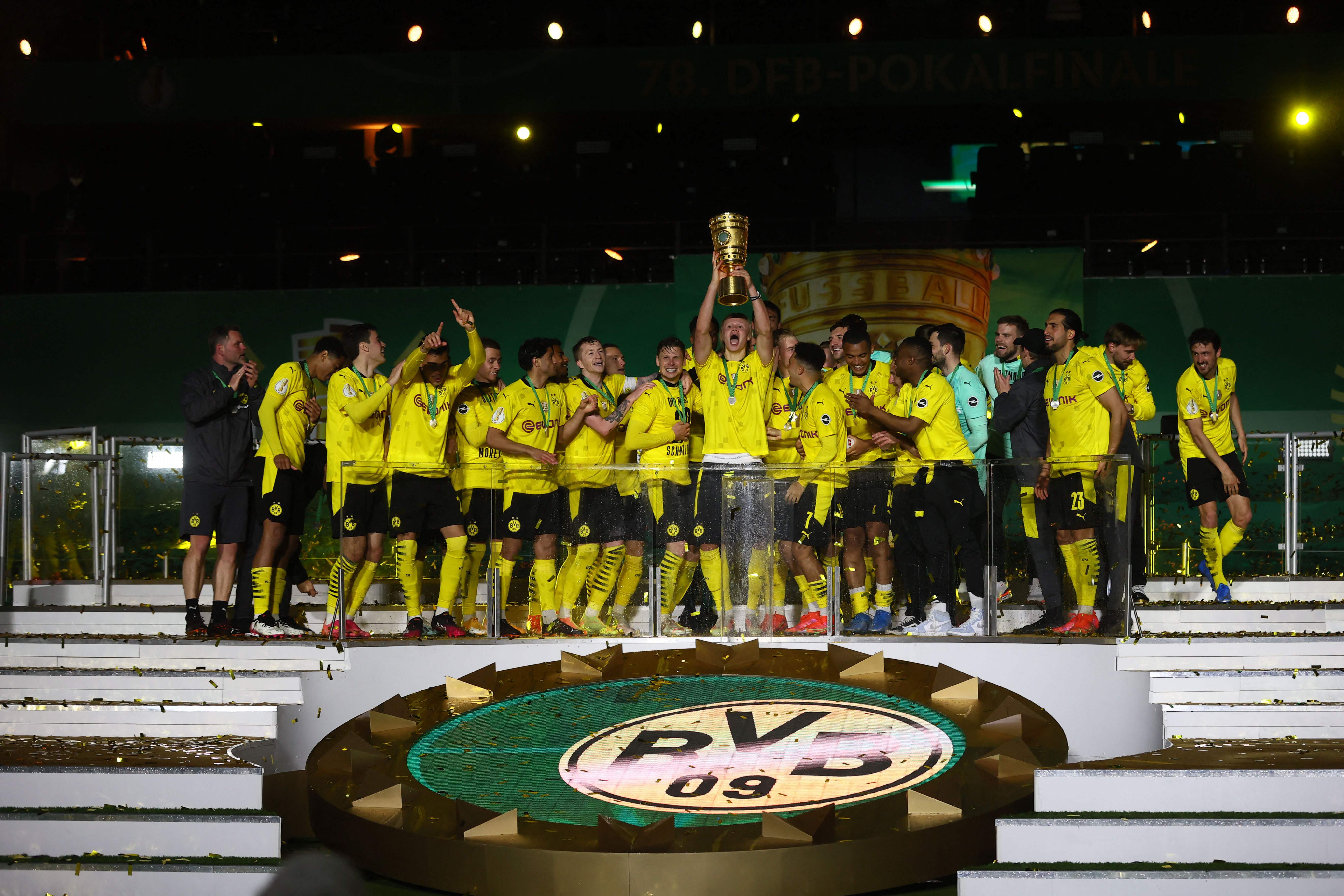 Dortmund Jadi Tim Kelima yang Setidaknya Raih 5 Trofi DFB Pokal