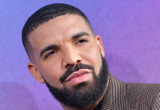 Drake raih penghargaan Artist of the Decade dari Billboard Music Awards 2021.