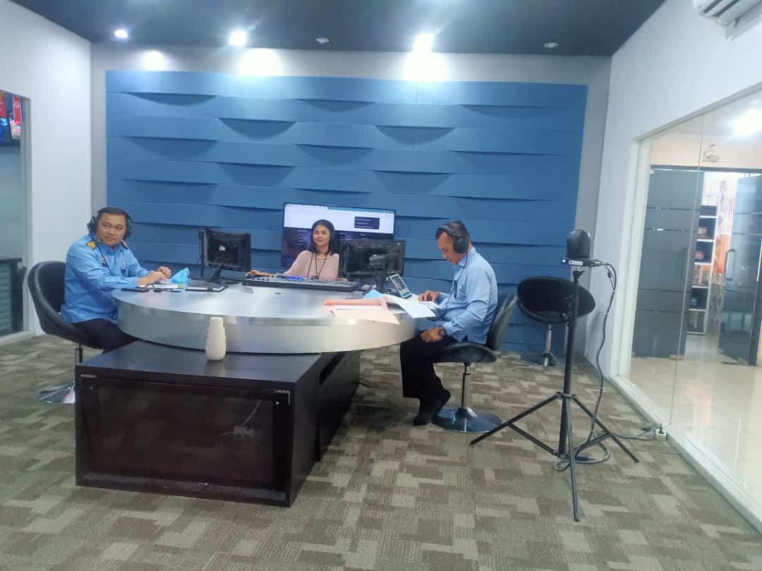  Dialog Interaktif dengan RRI Pro 3