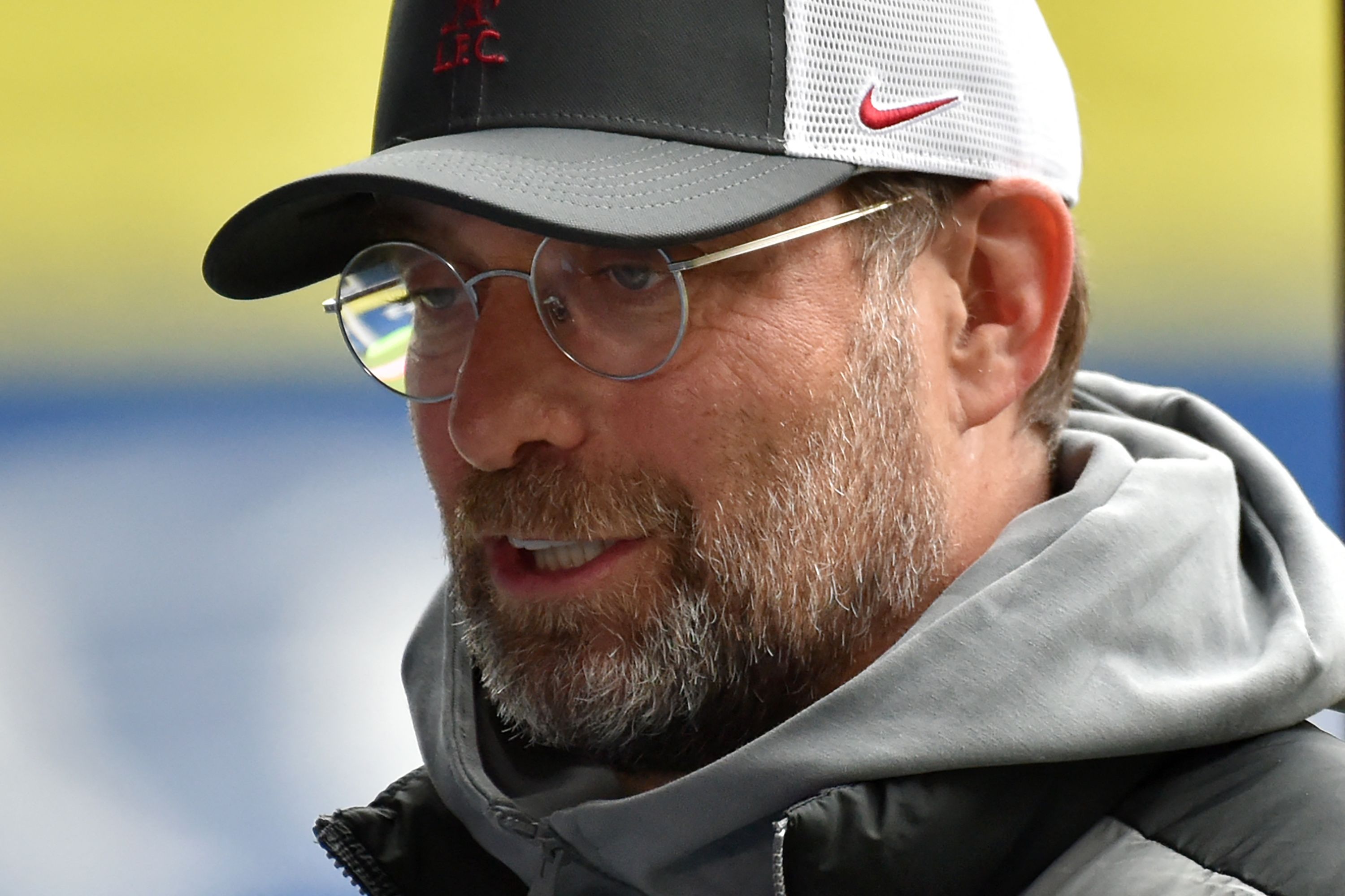 Manajer Liverpool Jurgen Klopp berbincang dengan wartawan sebelum laga Liverpool melawan West Bromwich Albion yang berakhir 2-1. 