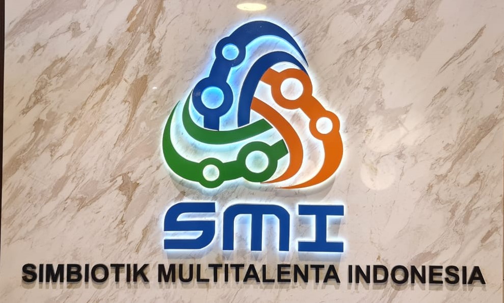 Logo PT Simbiotik Multitalenta Indonesia (SMI)